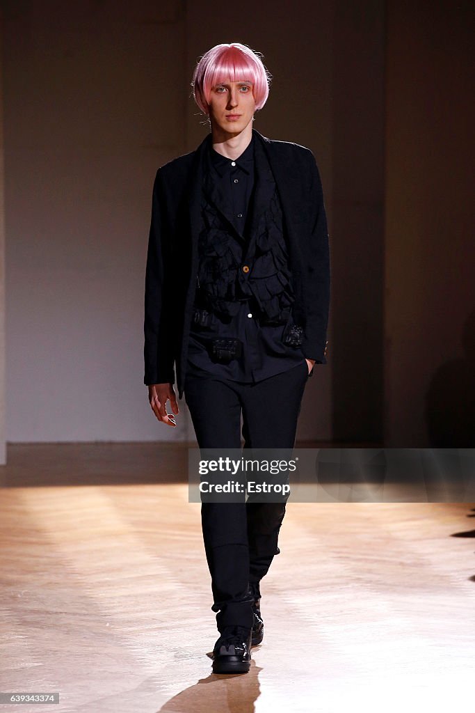 Comme Des Garcons Homme Plus : Runway - Paris Fashion Week - Menswear F/W 2017-2018