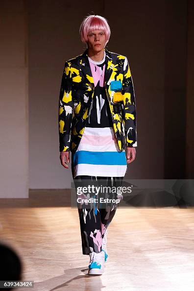 Comme Des Garcons Homme Plus : Runway - Paris Fashion Week - Menswear F/W 2017-2018 Comme Des Garcons Homme Plus : Runway - Paris Fashion Week - Menswear F/W 2017-2018