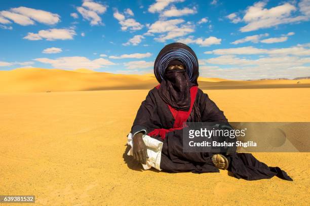 tuareg man - libyan culture stock pictures, royalty-free photos & images