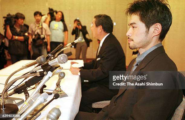 Ichiro Suzuki of Orix Bluewave speaks during a press conference on his challenge to the Major League Baseball on October 12, 2000 in Kobe, Hyogo,...