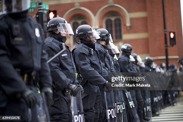 Police Using Riot Shields Police Riot Shield Photos and Premium High Res Pictures - Getty Images