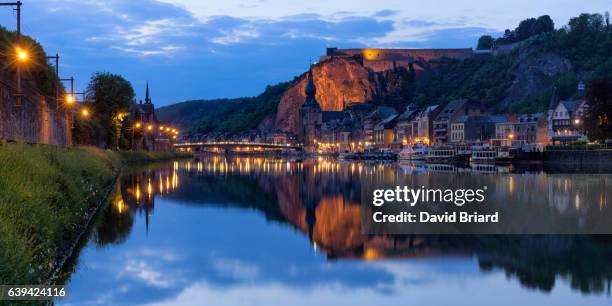 dinant - kathedraal van dinant stockfoto's en -beelden