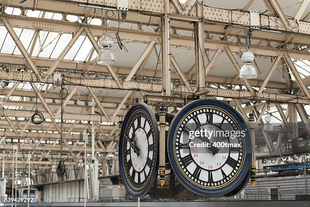 Waterloo Clock Platform 225 Waterloo Clock Stock Photos, High-Res Pictures, and Images - Getty ...