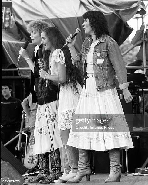 Linda Ronstadt in concert circa 1982 in New York City.