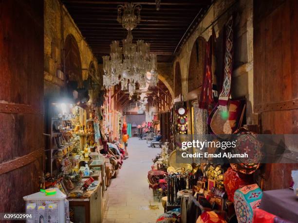 khan el khalili bazaar, cairo, egypt - souk stock-fotos und bilder