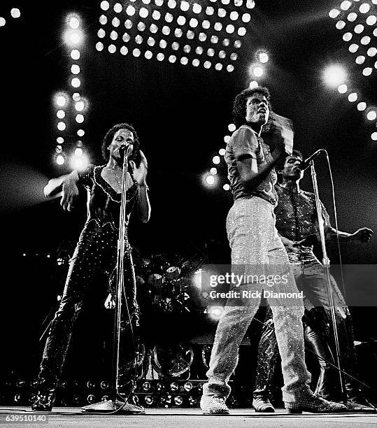 Marlon Jackson, Michael Jackson and Jackie Jackson perform during The Jacksons Triumph Tour at The Omni Coliseum in Atlanta Georgia July 22, 1981
