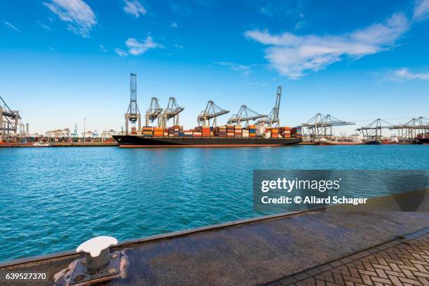 container terminal in rotterdam harbour - rotterdam harbour stock pictures, royalty-free photos & images