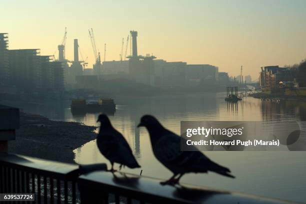 Thames Shape River Thames Shape Photos and Premium High Res Pictures - Getty Images