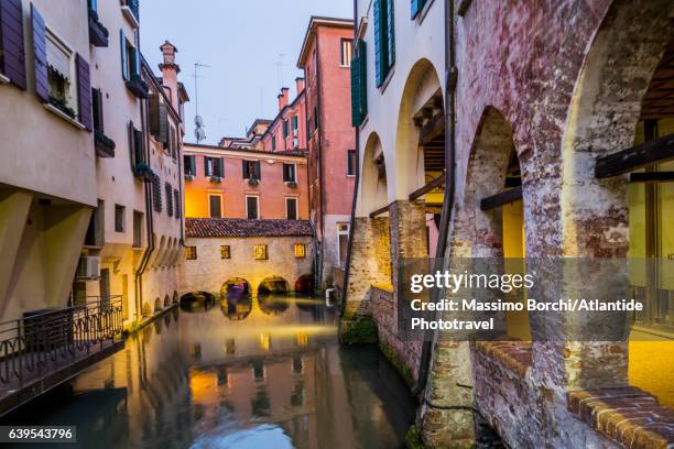 view of canale (canal) dei buranelli - treviso italian stock-fotos und bilder