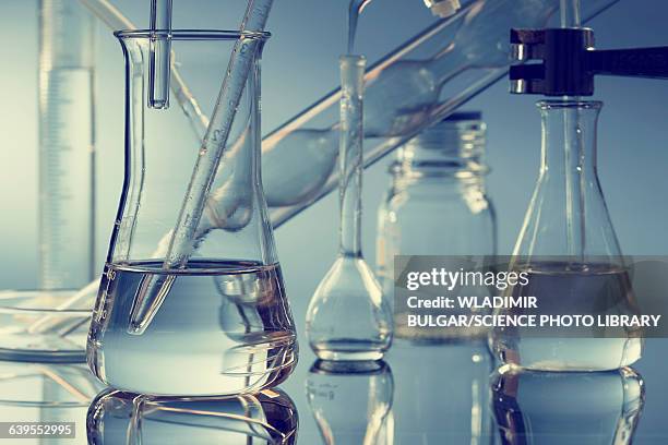 laboratory glassware - boiling flask stock pictures, royalty-free photos & images