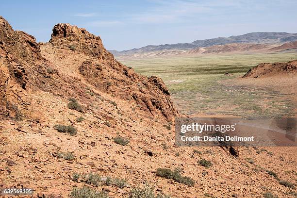 high desert valley, altan hokhii, khovd province, mongolia - khovd stock pictures, royalty-free photos & images