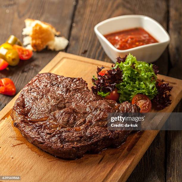 grilled steak and vegetables - filet mignon stock pictures, royalty-free photos & images