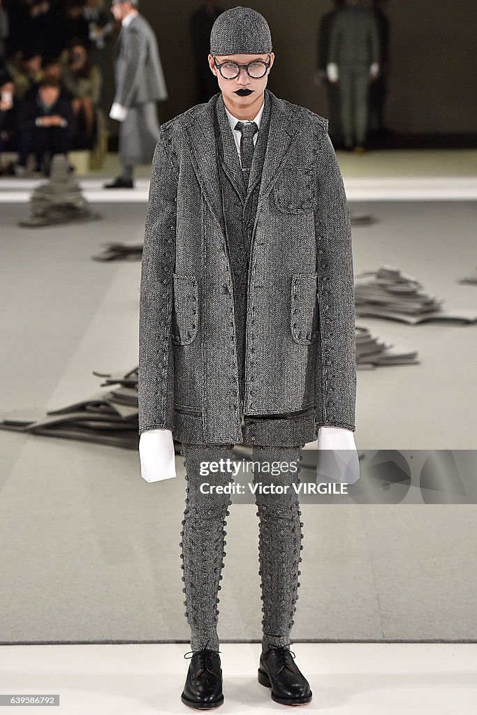 Thom Browne : Runway - Paris Fashion Week - Menswear F/W 2017-2018