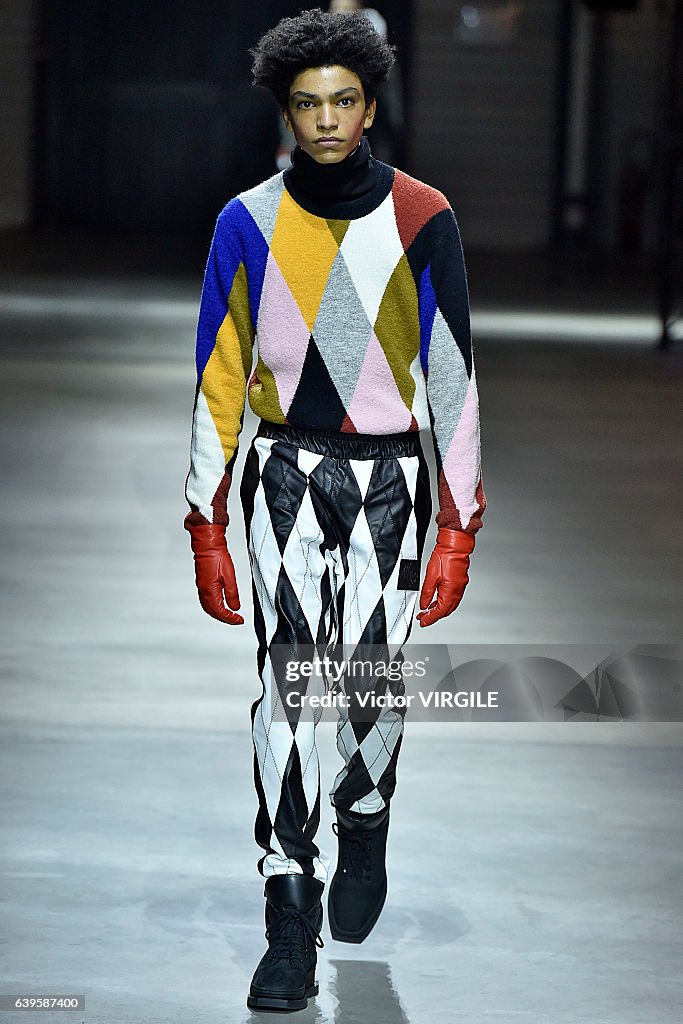 Kenzo : Runway - Paris Fashion Week - Menswear F/W 2017-2018