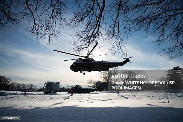 Marine One with US President Barack Obama on board lifts off at Walter Reed National Military Medical Center in Bethesda, Maryland, USA, 25 January...