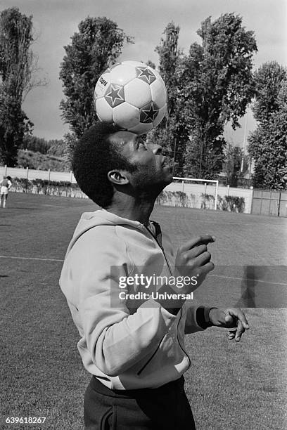 Brazilian soccer legend Pele from New York Cosmos during a training session in Paris.