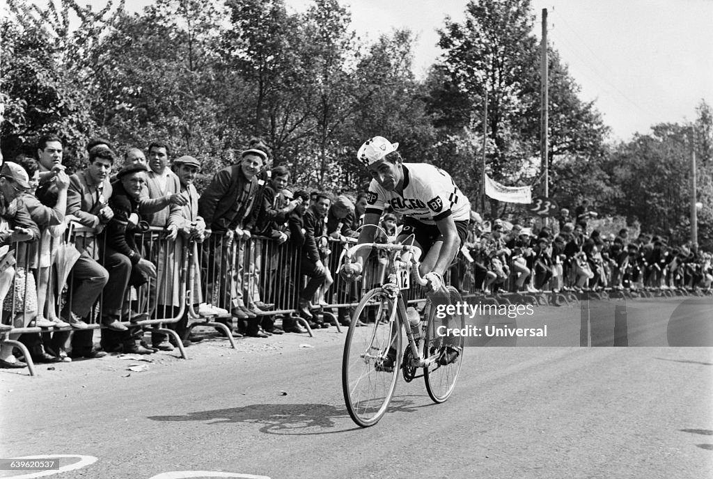 British road racing cyclist Tom Simpson. News Photo - Getty Images