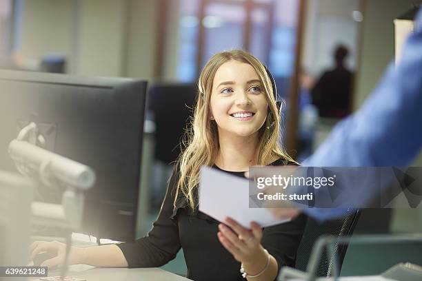 enjoying the new job - part time worker stock pictures, royalty-free photos & images