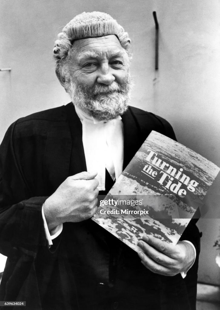 Dr David Bellamy dressed as a barrister for his new documentary series Turning the Tide on 30th June 1987