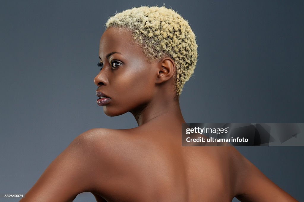 Retrato de belleza Moda Hermosa etnia africana mujeres jóvenes