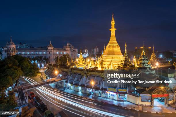 sule pagoda in yangon, myanmar - sule pagoda stock pictures, royalty-free photos & images