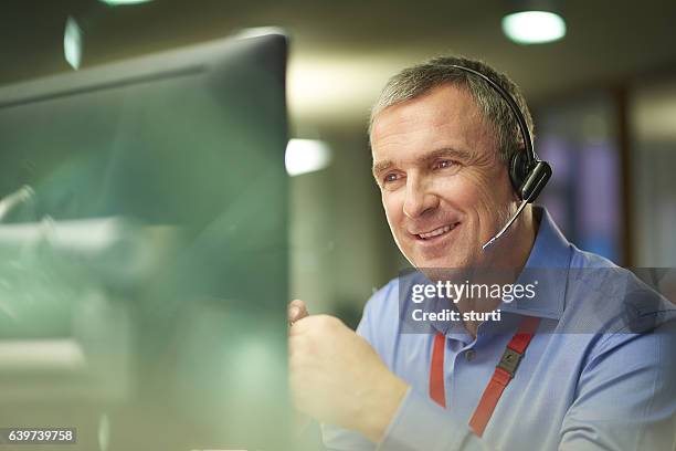 assured call handler - helpdesk stock pictures, royalty-free photos & images