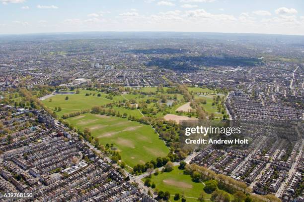 aerial photography view east of clapham common. london sw4 9de  uk. - andrea park stock pictures, royalty-free photos & images