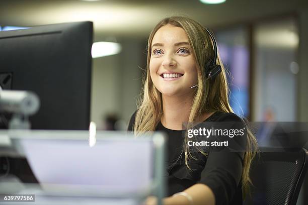 enjoying the new job - trainee stockfoto's en -beelden