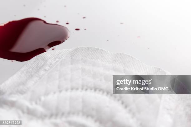 menstruation and sanitary pad - period blood foto e immagini stock