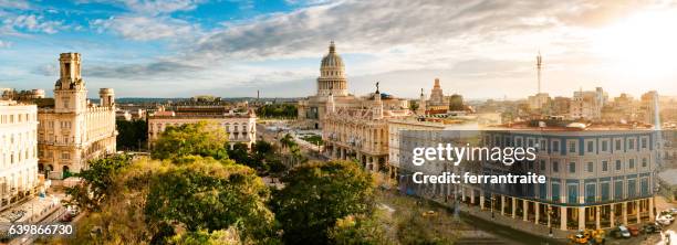 panoramic skyline of old havana cuba - cuba stockfoto's en -beelden