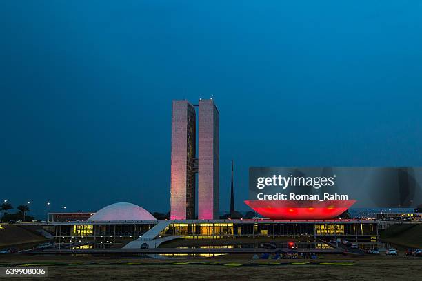 congresso nacional do brasil, em brasília à noite, brasil - congresso nacional imagens e fotografias de stock