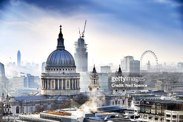 st paul's cathedral and london - london skyline stock pictures, royalty-free photos & images