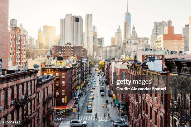 high angle view of lower east side manhattan downtown, new york city, usa - manhattan skyline photos et images de collection