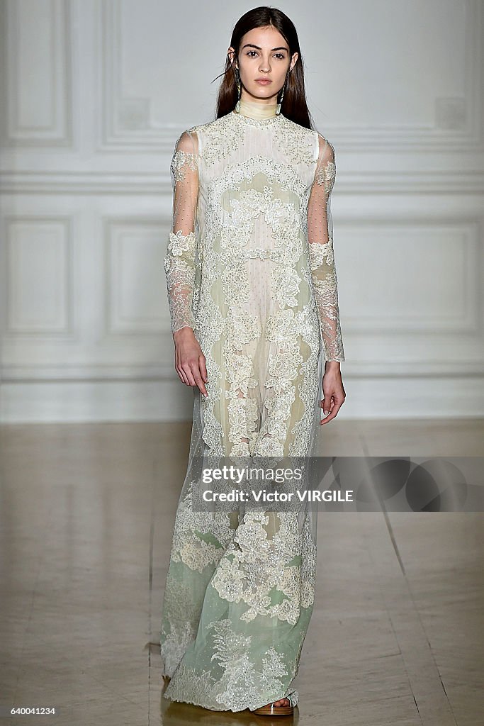 Valentino : Runway - Paris Fashion Week - Haute Couture Spring Summer 2017