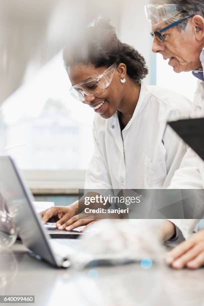 science laboratory - pharmacy lab stock pictures, royalty-free photos & images