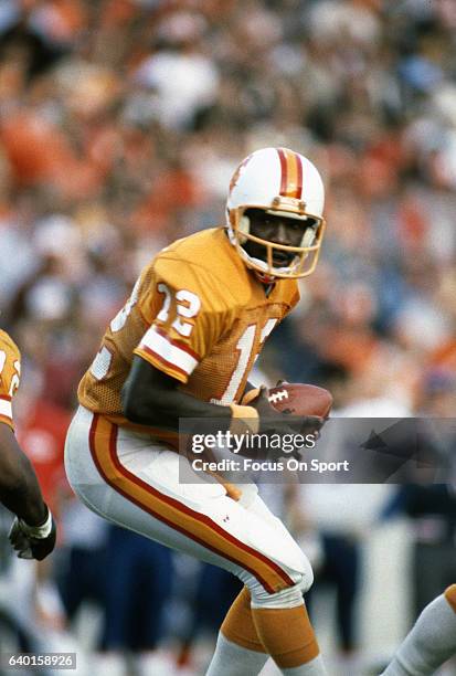 Quarterback Doug Williams of the Tampa Bay Buccaneers in action against the Pittsburgh Steelers during an NFL football game November 9, 1980 at Tampa...