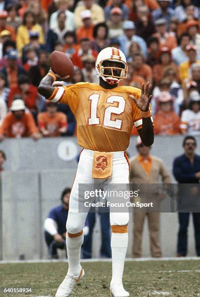 Quarterback Doug Williams of the Tampa Bay Buccaneers throw a pass against the San Diego Charger during an NFL football game December 13, 1981 at...