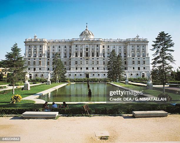 Northern facade of the Royal Palace of Madrid, architects Filippo Juvarra and Giovanni Battista Sacchetti , with the basin in the Sabatini gardens in...