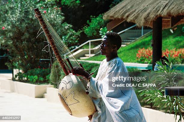 Kogar Instrument Kora Photos and Premium High Res Pictures - Getty Images