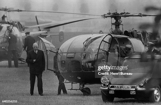 General De Gaulle returns to France from Baden-Baden, Germany, where he met with General Massu after the Paris riots.