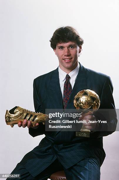Marco Van Basten receiving the trophies of best striker and best player of the UEFA Euro 1988.