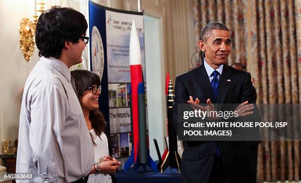 Us President Barack Obama meets with a team from the US Virgin Islands that design rockets for the Team America Rocketry Challenge, during the 2015...