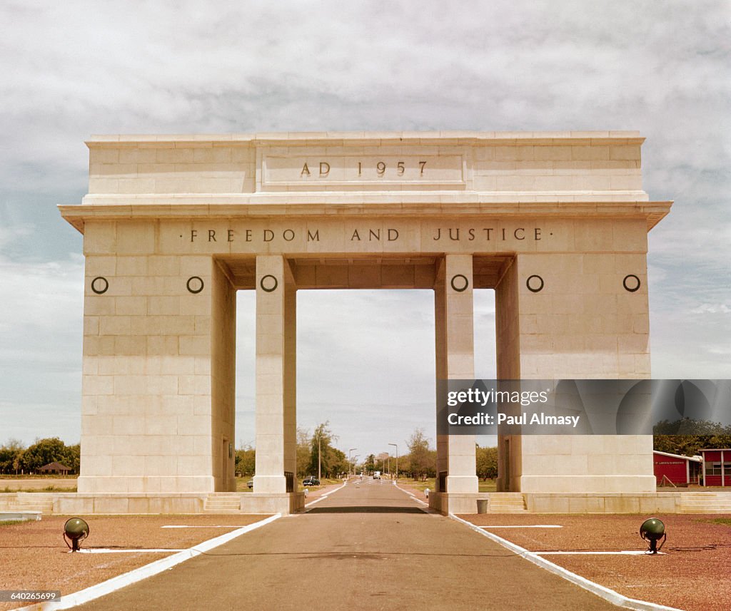 Triumphal Arch of Independence