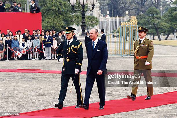 Grand Duke Jean of Luxembourg reviews the honour guard during the welcome ceremony at the Akasaka State Guest House on April 5, 1999 in Tokyo, Japan.