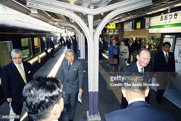 Grand Duke Jean of Luxembourg and Emperor Akihito are seen off at JR Otsuki Station on April 8, 1999 in Otsuki, Yamanashi, Japan.