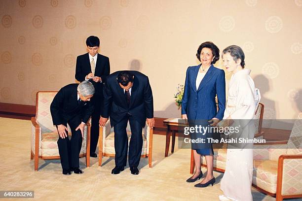 Egyptian President Hosni Mubarak and his wife Suzanne Mubarak are seen prior to their meeting with Emperor Akihito and Empress Michiko prior to their...
