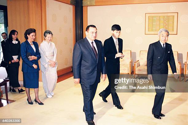 Egyptian President Hosni Mubarak and his wife Suzanne Mubarak are escorted by Emperor Akihito and Empress Michiko prior to their meeting at the...