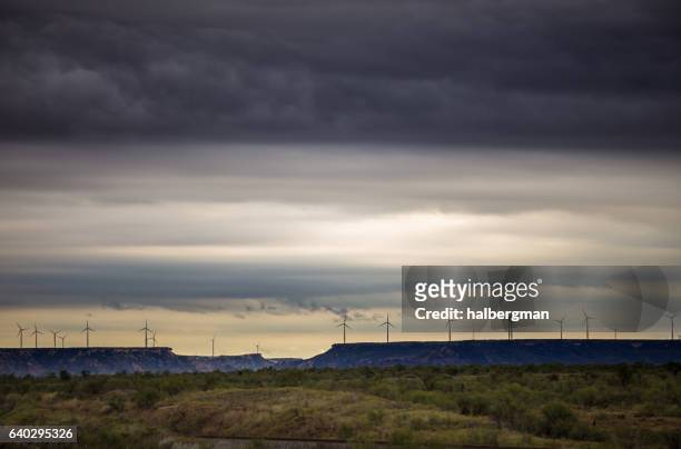 stormy sky approaching west texas wind farm - west texas imagens e fotografias de stock