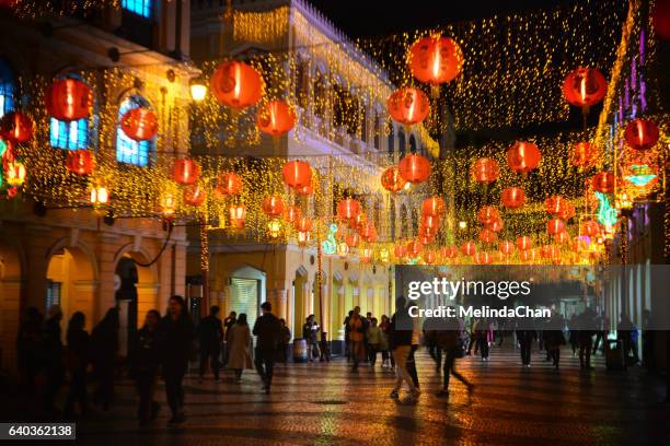 chinese new year light lantern decoration in macau - macao fotografías e imágenes de stock