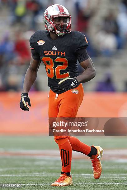 Taywan Taylor of the South team lines up during the Reese's Senior Bowl at the Ladd-Peebles Stadium on January 28, 2017 in Mobile, Alabama.